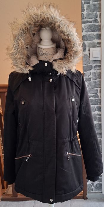 Parka chaude noire à capuche