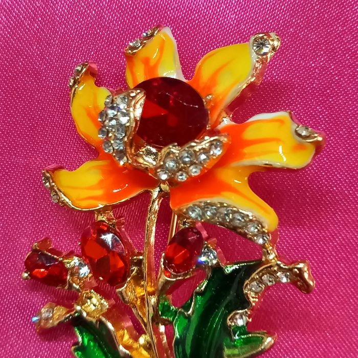 Broche tournesol en métal doré et strass - photo numéro 7