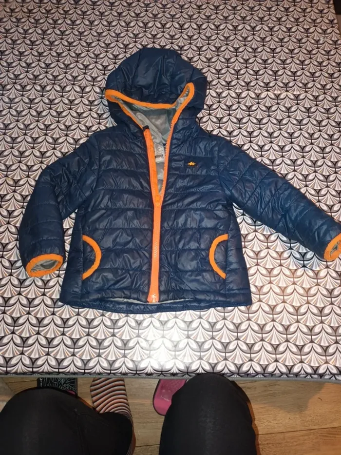 Doudoune Decathlon Quechua garçon 2-3 ans