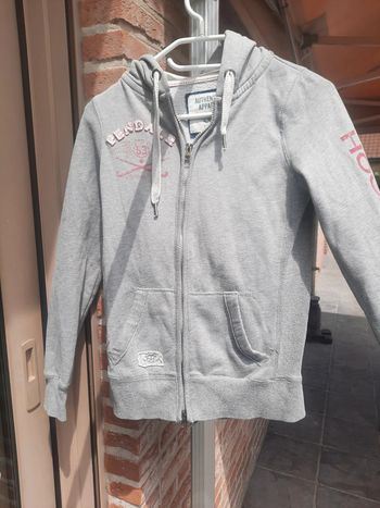 Gilet à capuche