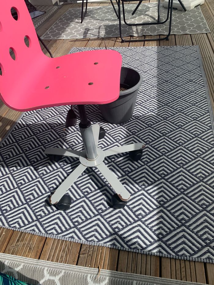 Chaise enfant IKEA rose - photo numéro 3