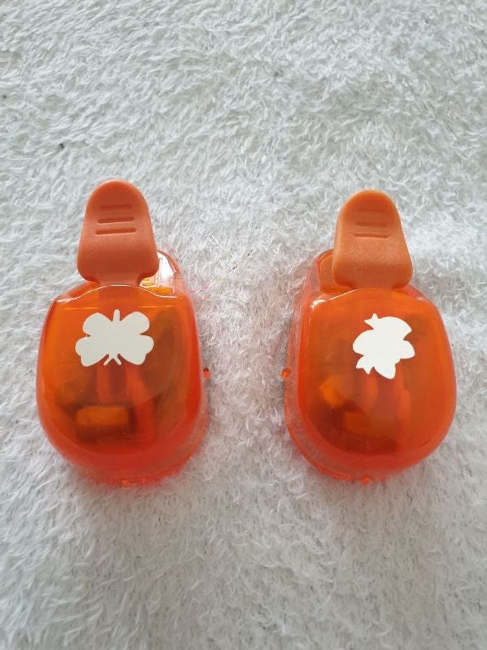 Lot de 2 perforatrices à papier