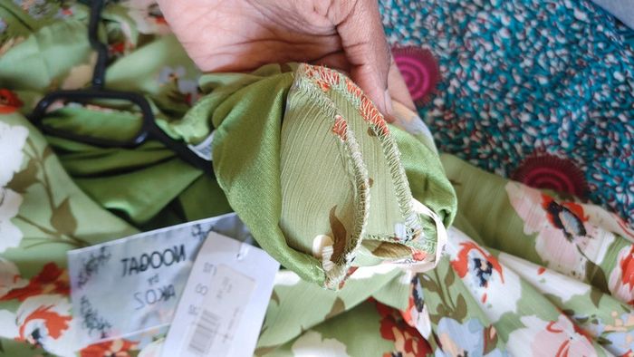 Magnifique robe verte orange fleurie neuf - photo numéro 7