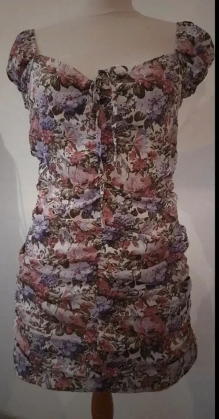 Robe plissé motif fleurs de chez shein taille 40 42ise - photo numéro 3