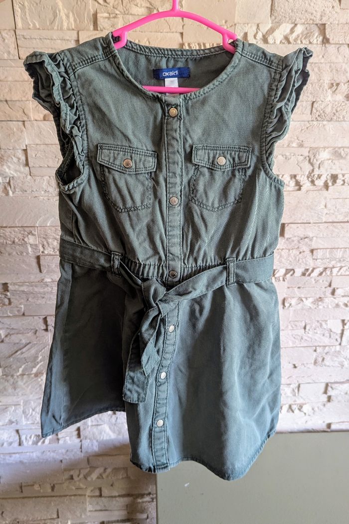 Robe kaki