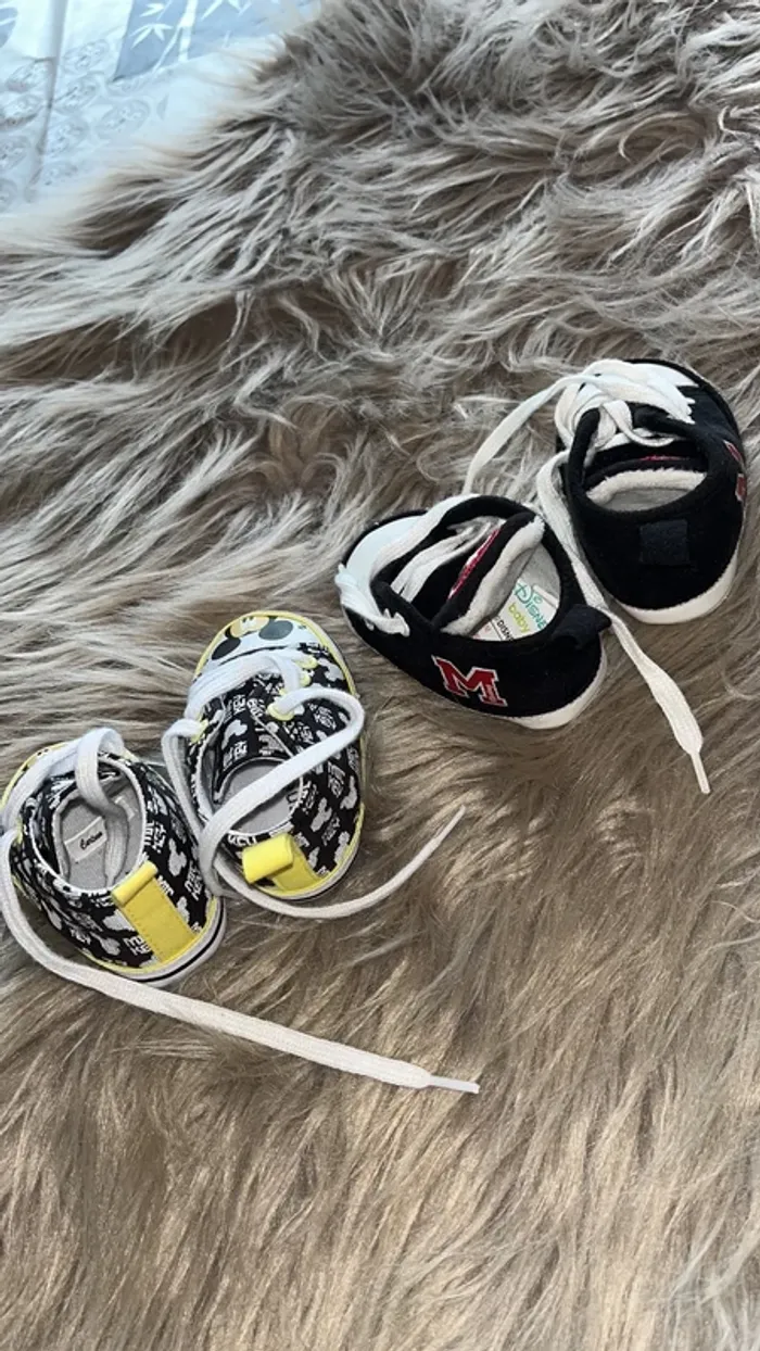 2 paires de baskets Mickey 3/6 mois - photo numéro 5