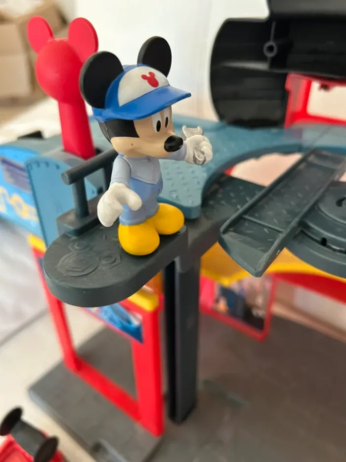 Garage de Mickey - photo numéro 9