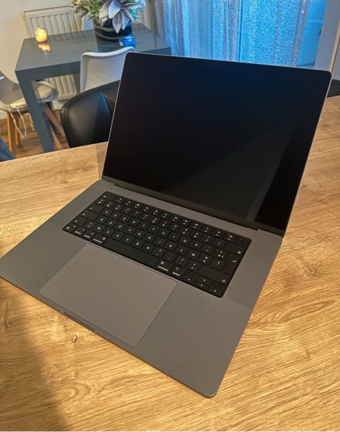 MacBook Pro M2 16" M2 pro 1To-16gb 2023 - photo numéro 2
