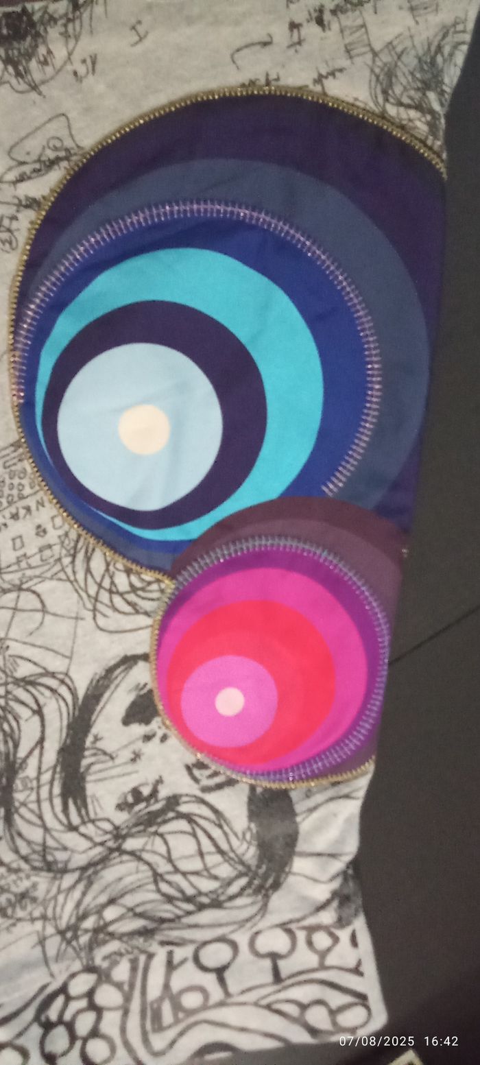 Jupe Desigual avec motifs graffitis - photo numéro 4