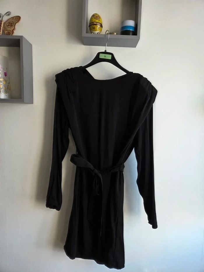 Robe noir - photo numéro 2