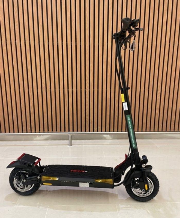 Trottinette Électrique Ultra-Puissante - Vitesse Max 45 km/h !