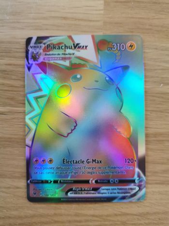 Pikachu v max arc en ciel