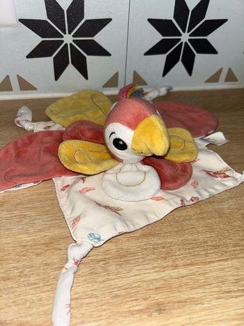 Doudou happy domiva perroquet 