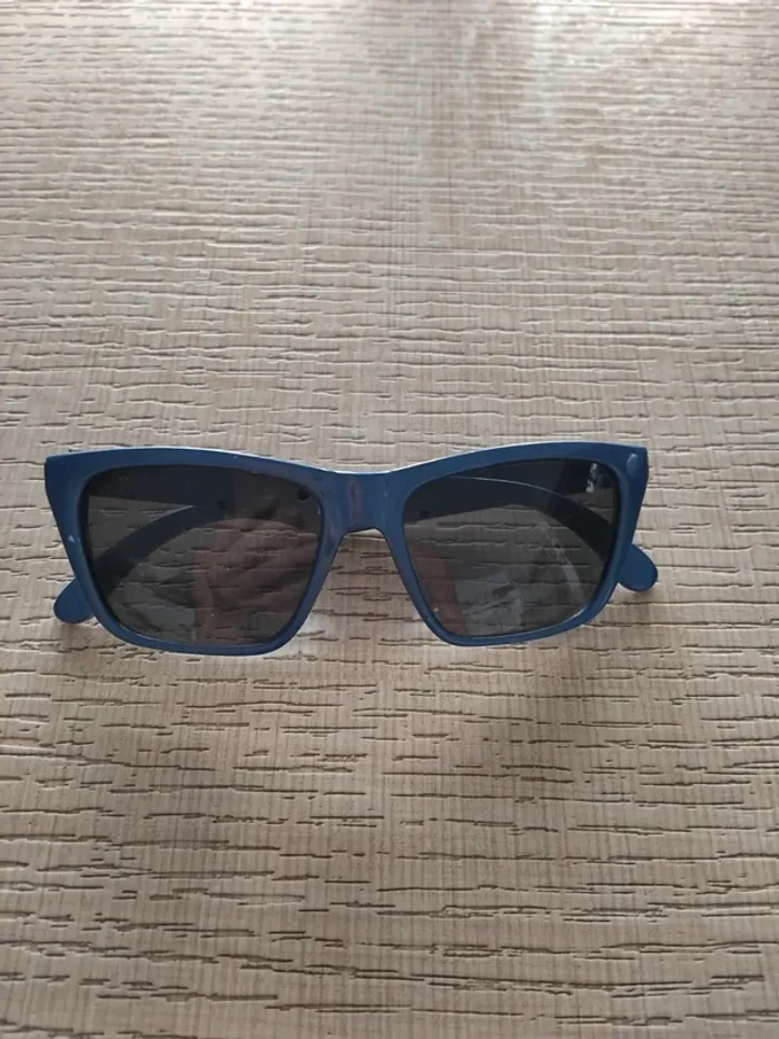 Lunettes de soleil 3/6 mois *