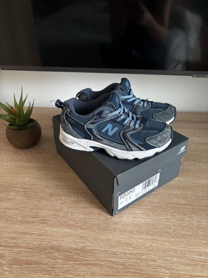 Basket new balance 530 enfant basse bleu taille 30