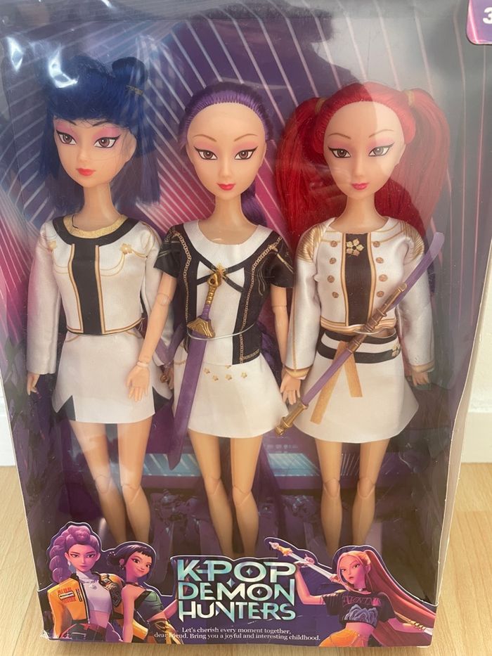 Lot de 3 poupées KPop neuves - photo numéro 3