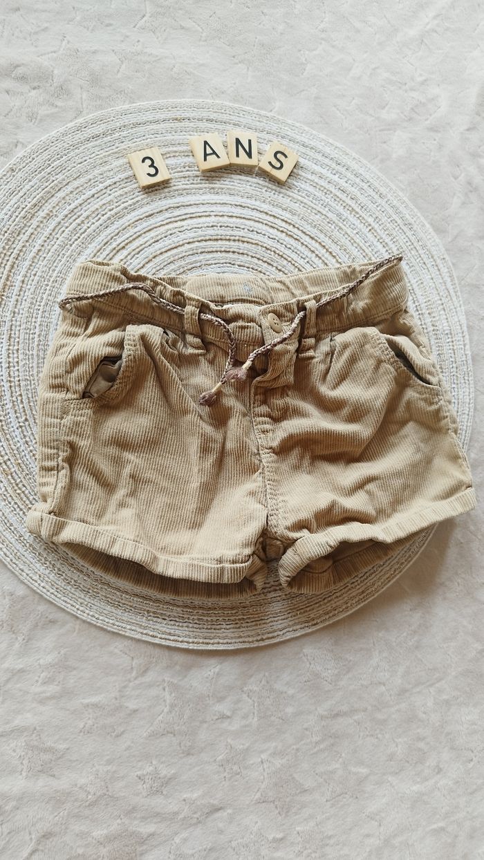 Short Zara Girl