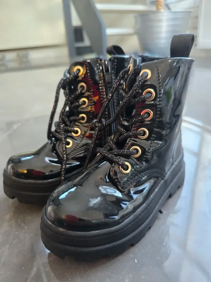 Botte vernis zara
