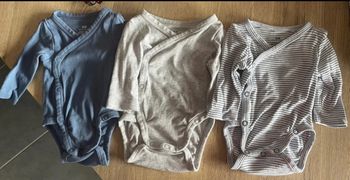 Lot de 3 bodies garçon H&M 0-1 mois 50cm