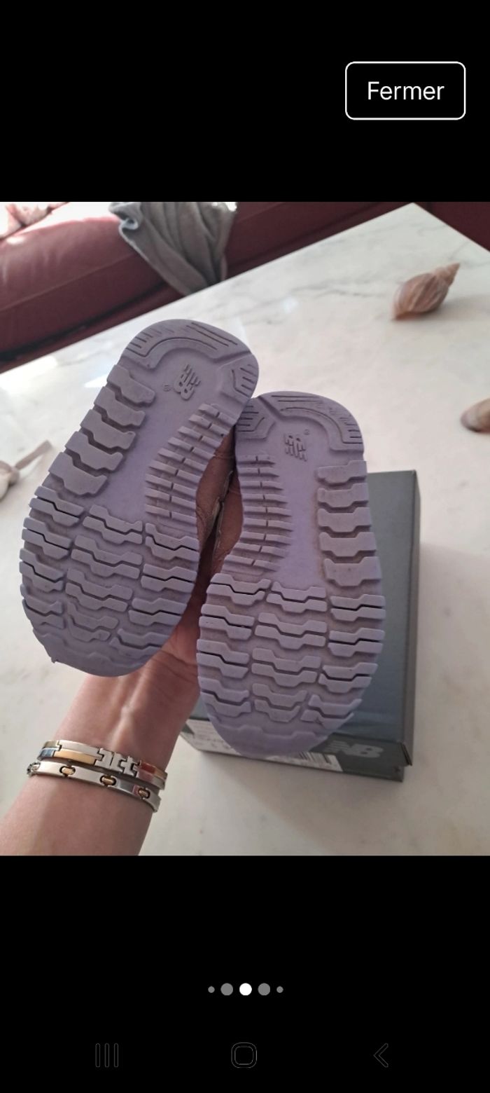 Basket New Balance pointure 22 - photo numéro 4