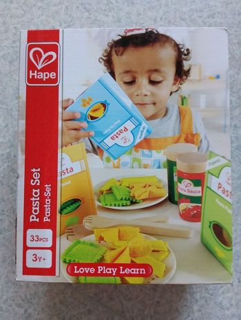 Dinette pasta bois Hape 33 pieces