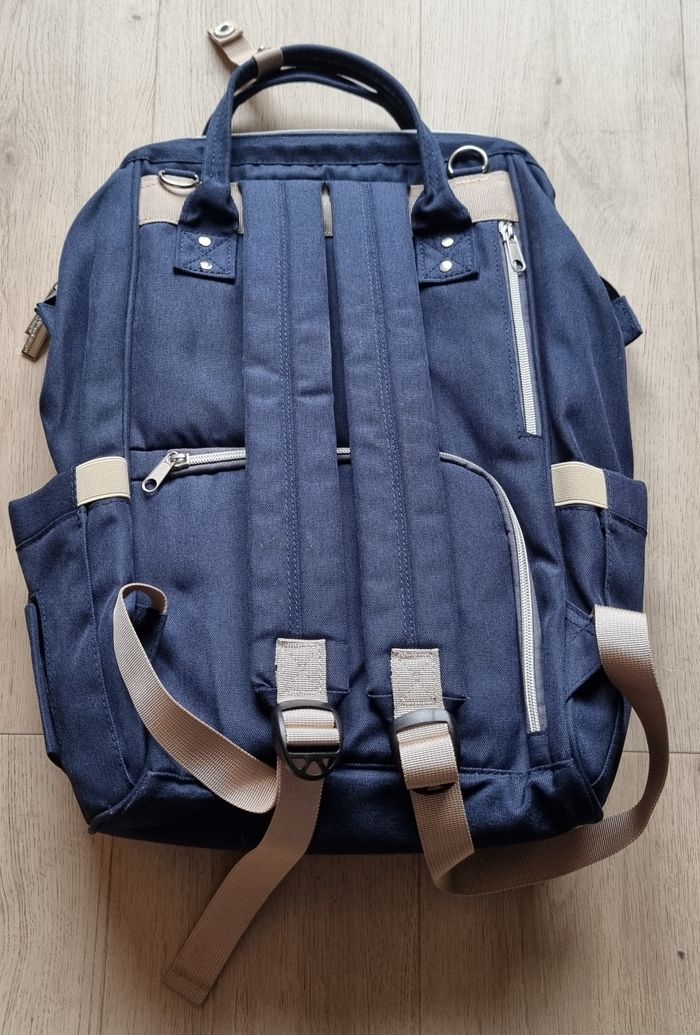 Sac à dos à langer - photo numéro 2