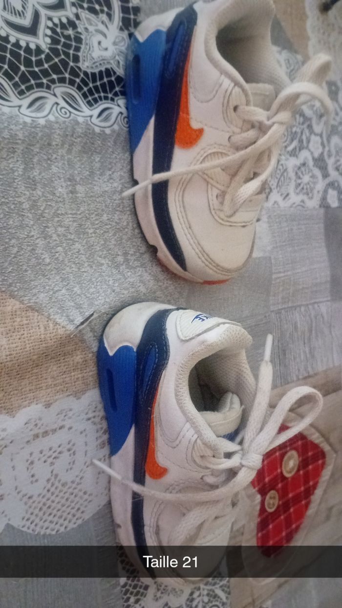 Vettement garçons chaussures et bonnet - photo numéro 5