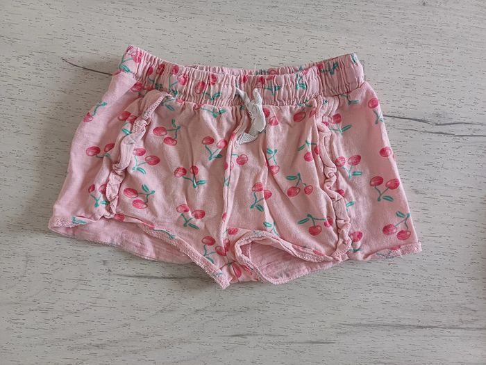 Lot short 24 mois - photo numéro 2