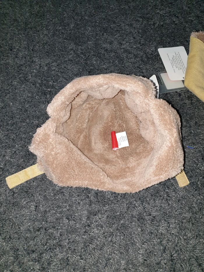 Lot neuf chapka écharpe et moufles Fisher Price - photo numéro 3