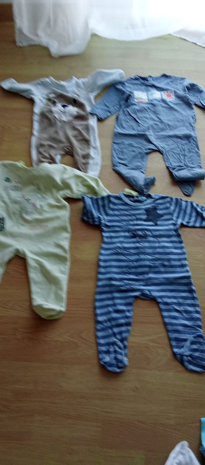 Lot de 13 articles 12 mois - photo numéro 3