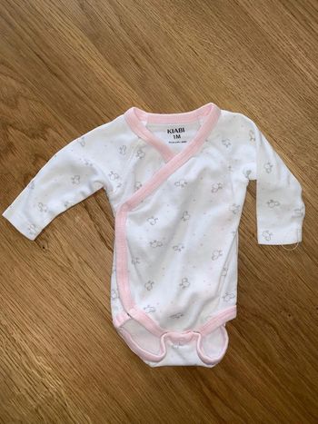 Body cache-coeur bébé fille Kiabi Rose blanc Visuel sérigraphie print all over lapin moutons