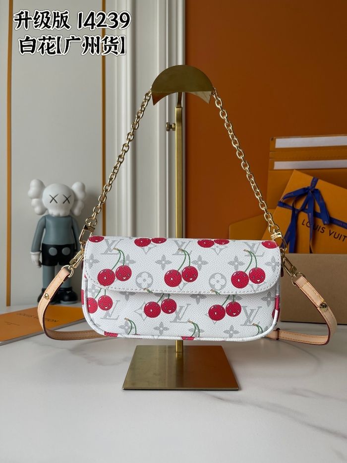 Louis Vuitton Wallet on Chain Ivy M14239