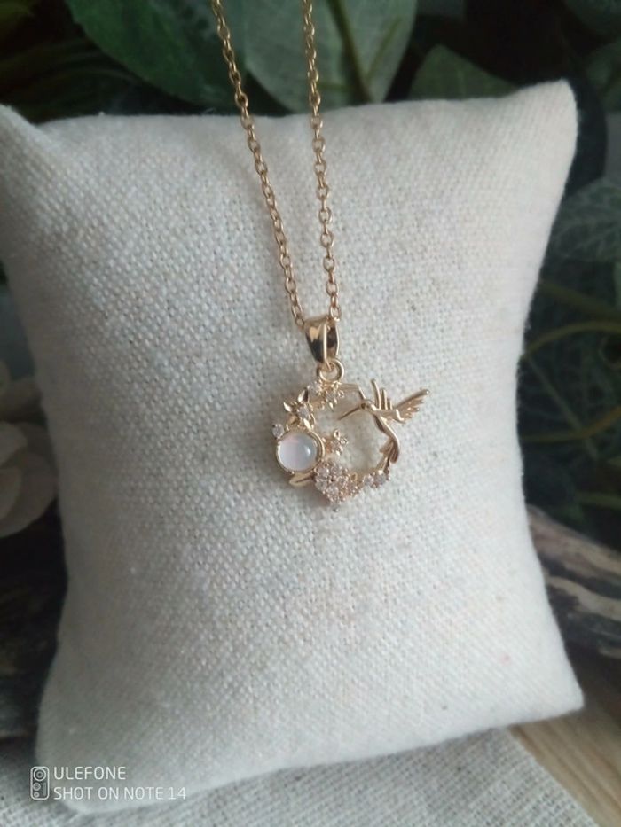 Collier colibri et pierre opaline