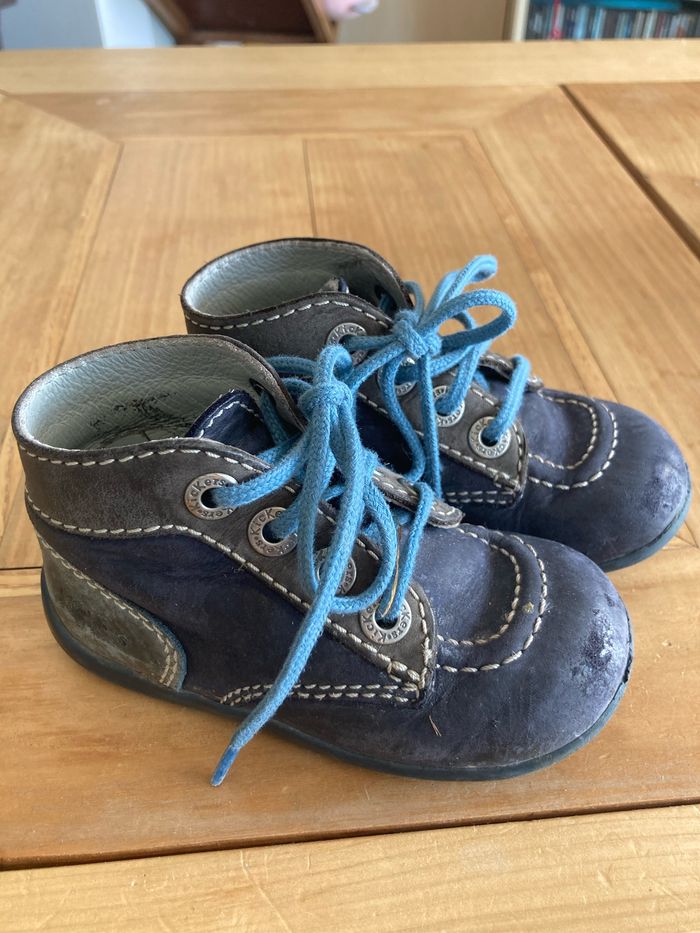 Kickers T22