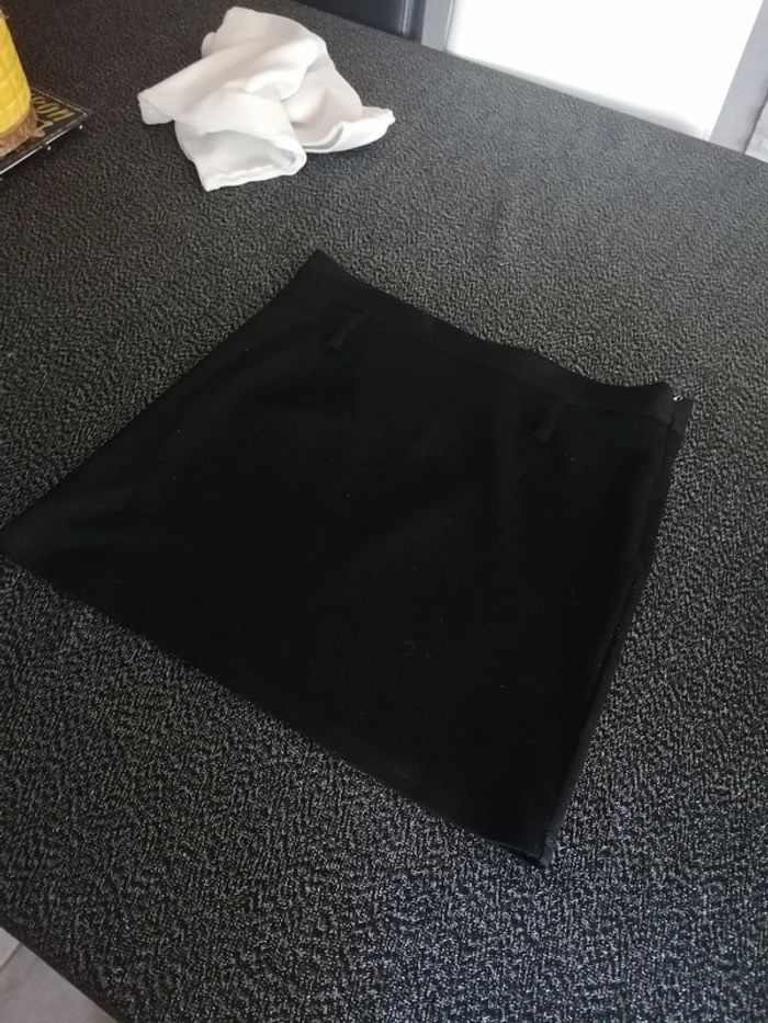 Jupe noire Jennyfer taille38 #Vêtements_femmes_krocaro - photo numéro 9