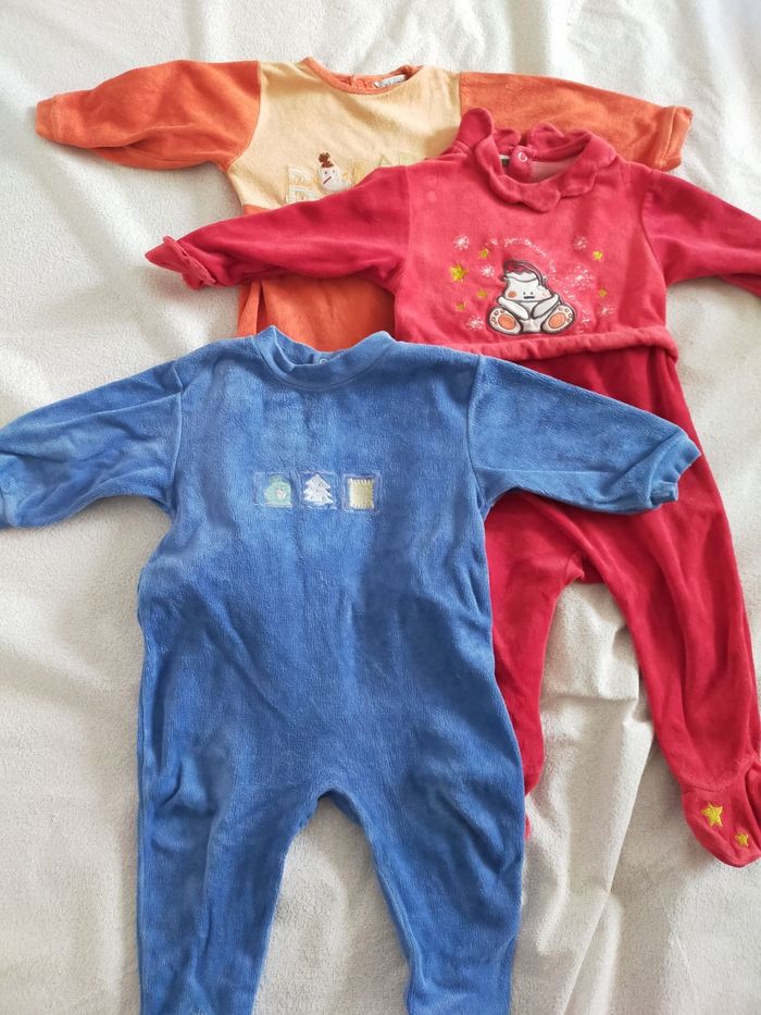 Lot pyjamas 12 mois