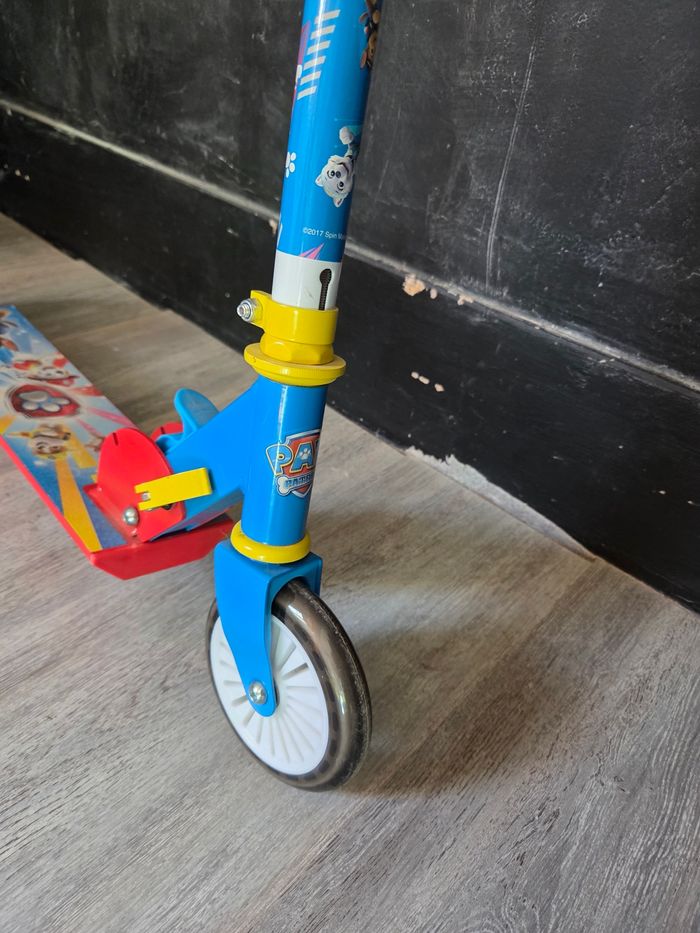 Trotinette  2 roues pat patrouille - photo numéro 3