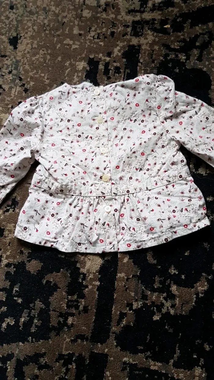 Lot des vêtements fille 6 mois - photo numéro 11
