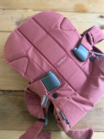 Porte bébé Babyjorn ONE