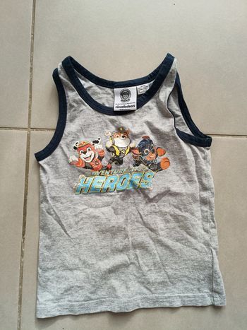 Débardeur taille 2/4 ans