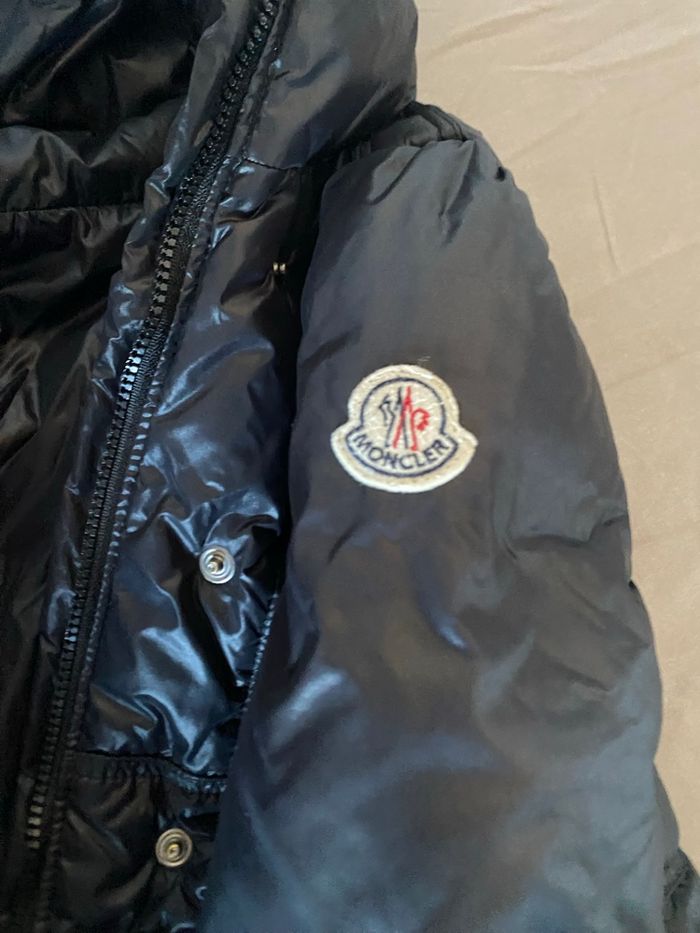 Veste  Moncler - photo numéro 4