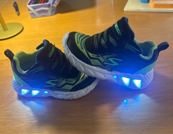 Chaussure bébé skechers - photo numéro 2