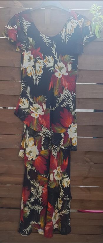 Robe été longue fleurie à volants superposés