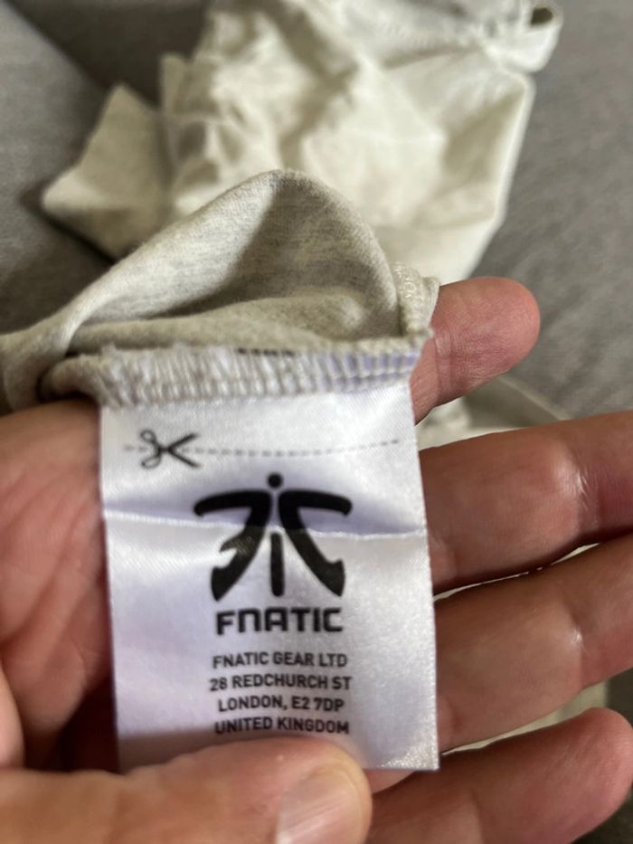 Tee shirt Fnatic / M/ Gris/ Excellent état - photo numéro 5