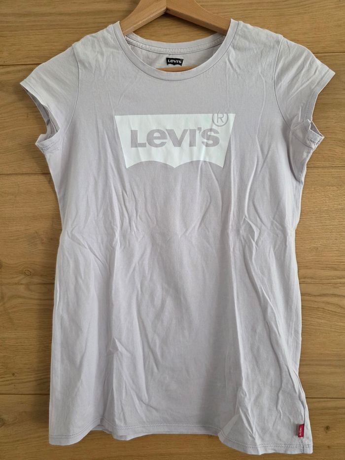 Robe blanche + T-shirt Levi's 14 ans - photo numéro 3