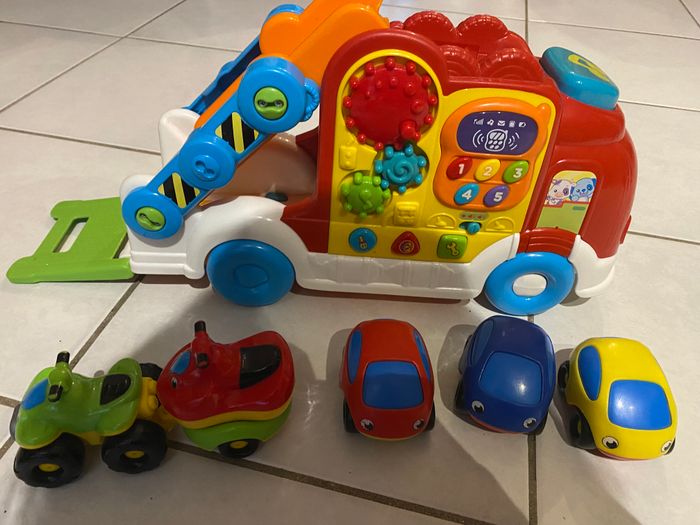 Tut Tut Bolides - Mon Super Camion Réparations + 4 véhicules Vtech - photo numéro 2