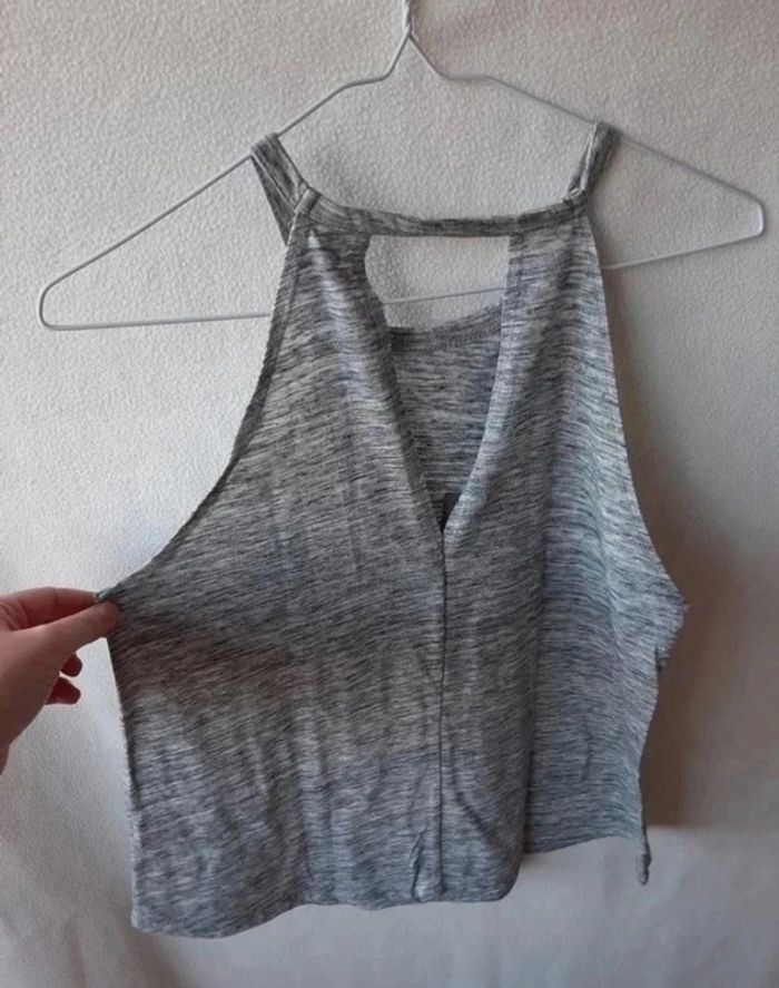 Crop top gris - photo numéro 2