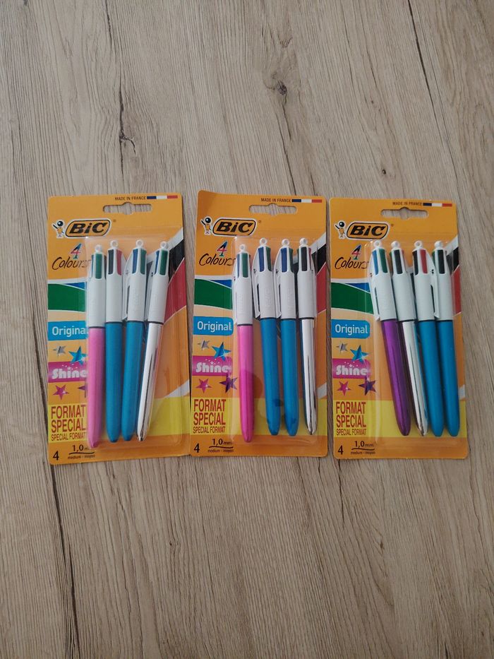 Stylos 4 couleurs bic