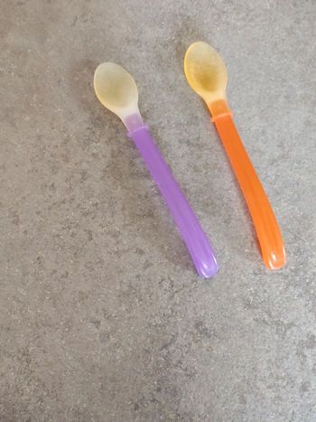 Lot 2 cuillère silicone bébé