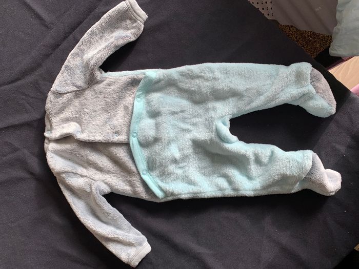 Surpyjama tout doux 3 mois - photo numéro 3
